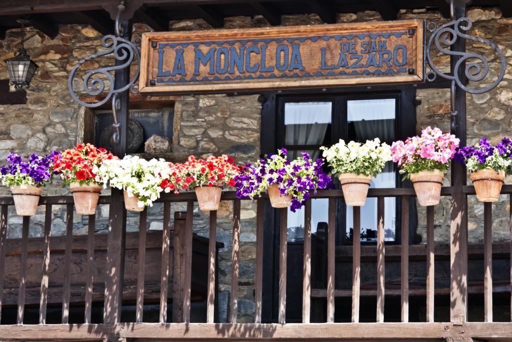 La Moncloa De San Lazaro Ξενοδοχείο Cacabelos  Εξωτερικό φωτογραφία