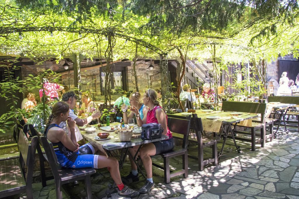 La Moncloa De San Lazaro Ξενοδοχείο Cacabelos  Εξωτερικό φωτογραφία