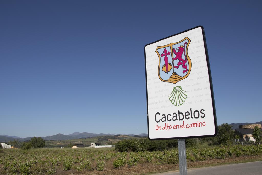 La Moncloa De San Lazaro Ξενοδοχείο Cacabelos  Εξωτερικό φωτογραφία